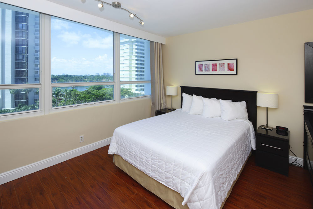 فندق ميامي بيتشفي  Castle Beach By New Point Miami المظهر الخارجي الصورة