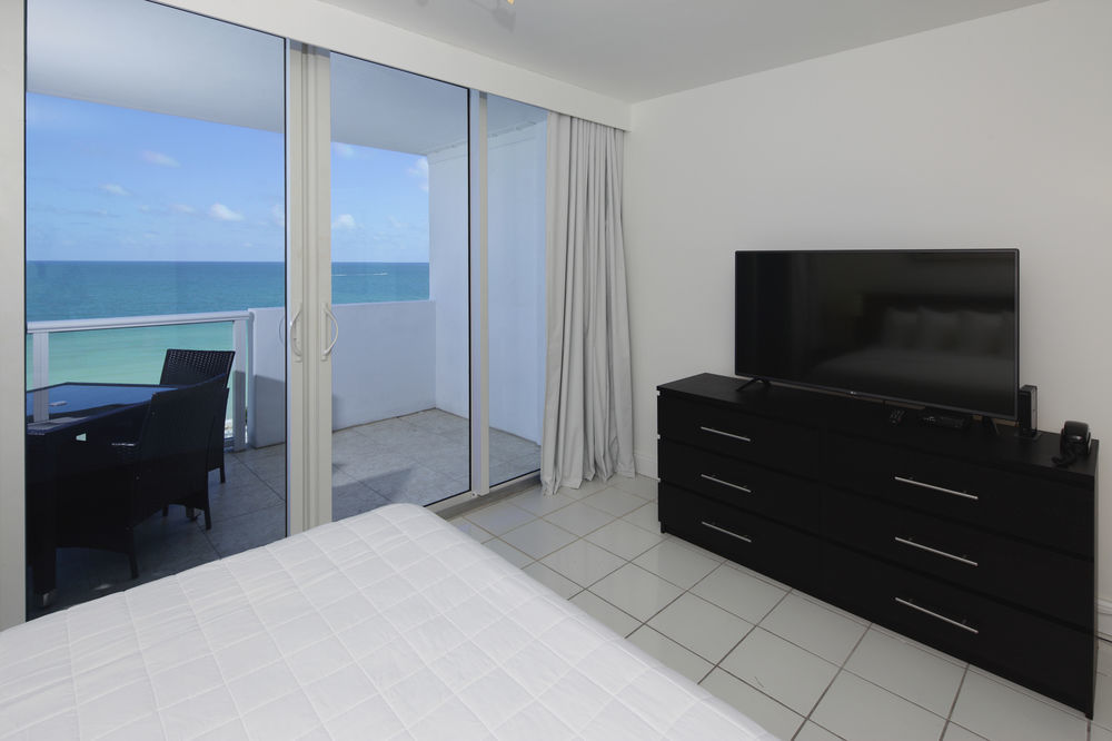 فندق ميامي بيتشفي  Castle Beach By New Point Miami المظهر الخارجي الصورة